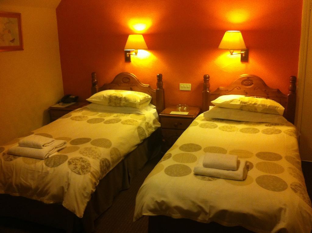 Lisdoonie Hotel Barrow-in-Furness Habitación foto