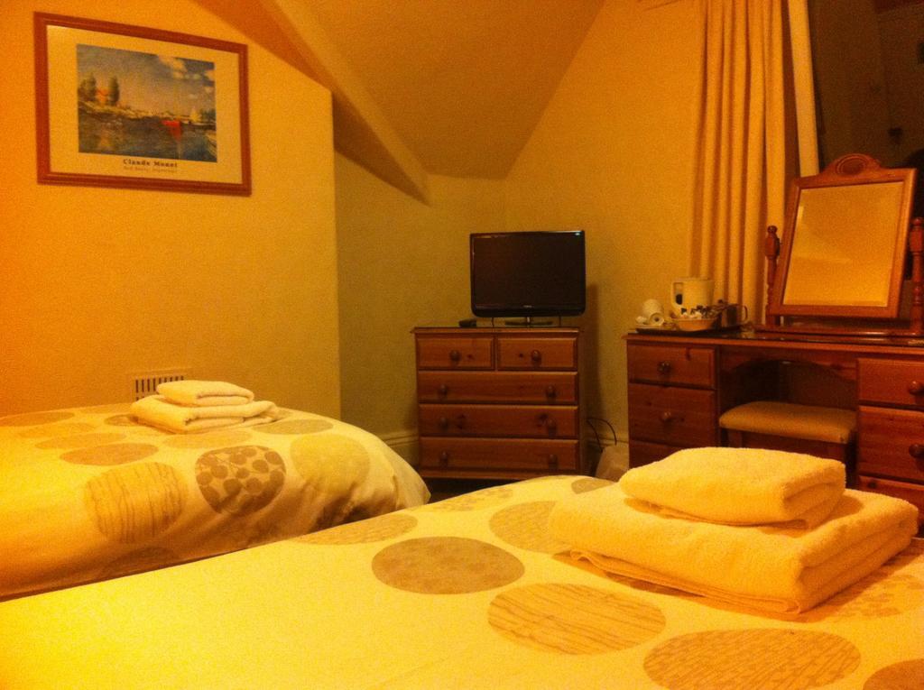 Lisdoonie Hotel Barrow-in-Furness Habitación foto